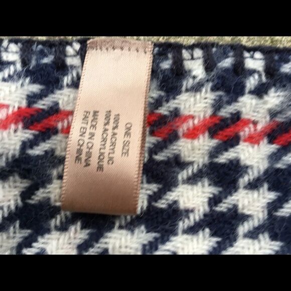 NWT Look by M tartan plaid poncho. OS - Picture 3 of 4